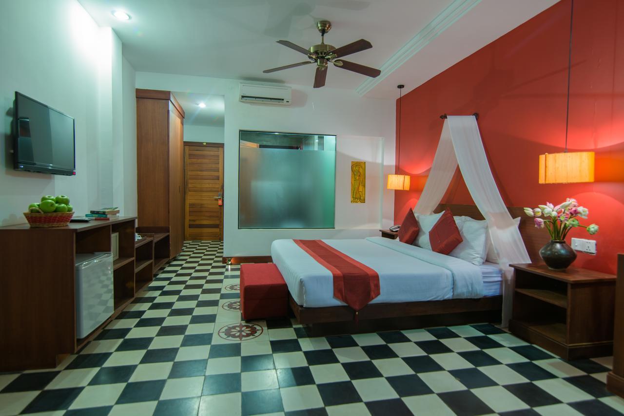 Mekong Angkor Deluxe Hotel Siem Reap Room photo